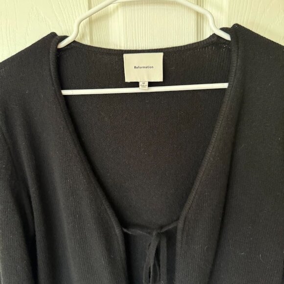 Reformation cassia Cashmere Black front tie Sweater Cardigan - Picture 2 of 4